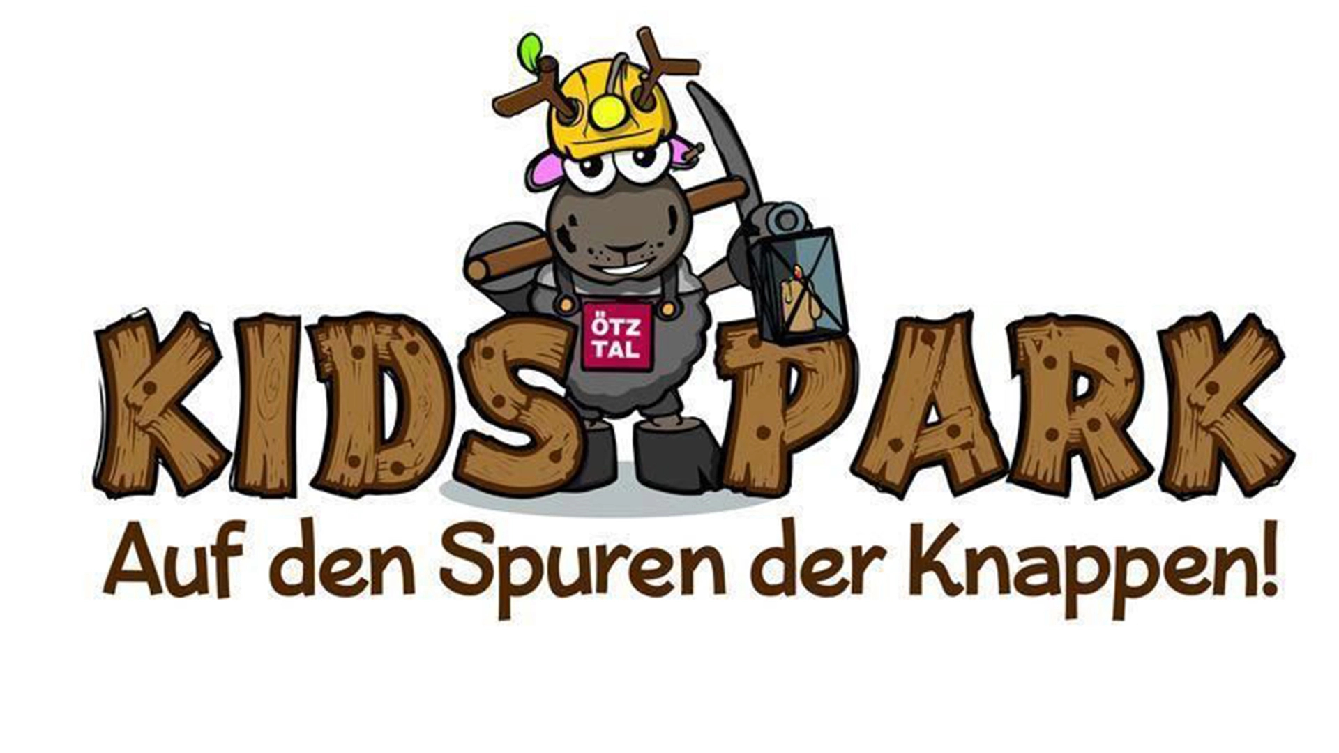 Zeichentrickziege in Bergarbeiterkleidung mit Krone, Spitzhacke und Laterne in der Hand. Text lautet: „Kinderpark. Auf den Spuren der Knappen! Ötztal.“.